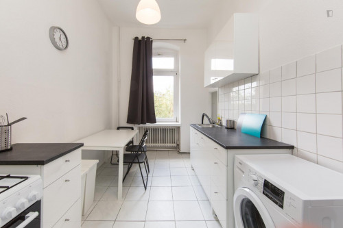 Cozy single bedroom near Heidelberger Platz transport station