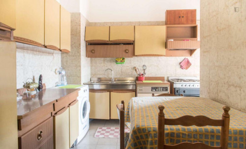 Appealing double bedroom in well-connected Quartiere XI Portuense - Gallery - 5