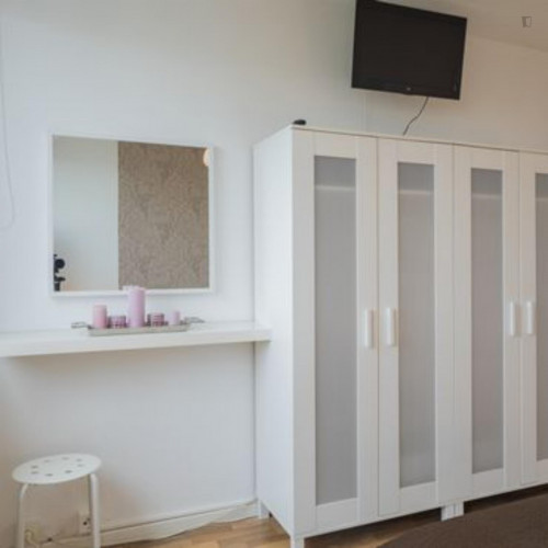 Cozy 1-bedroom apartment close to Alexanderplatz - Gallery - 6