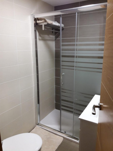 Single bedroom in a 3-bedroom apartment near Delicias metro station - Gallery - 7