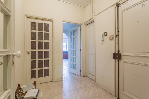 Simple single bedroom in a 6-bedroom flat, 10 minutes from FEUP, Polo Universitário - Gallery - 10