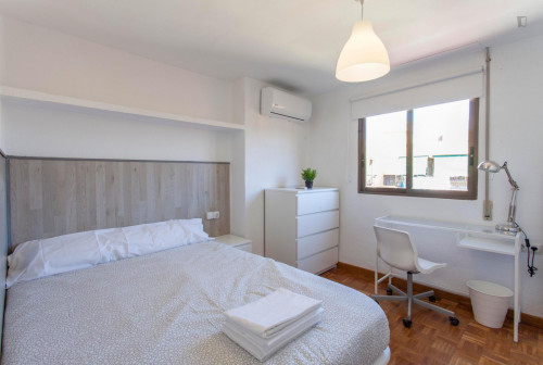  Admirable Double Bedroom In L'Amistat  -  Admirable double bedroom in L'Amistat  - Gallery -  1