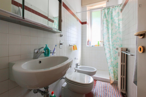 Cosy single bedroom near Turro metro station - Gallery - 7