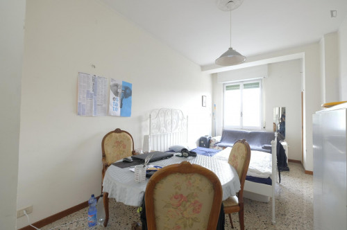 Double bedroom in a 4-bedroom flat close Libia metro B station  - Gallery -  1