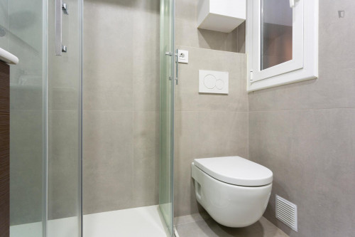 Beautiful 1-bedroom apartment near Sant Antoni metro station