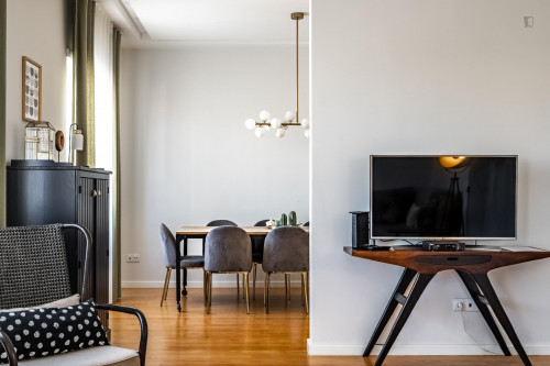 Modern 3-bedroom apartment near Instituto Superior de Agronomia