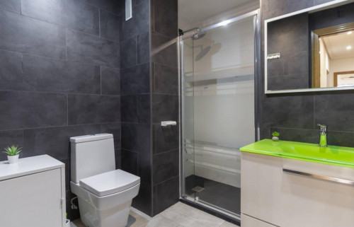 Modern double bedroom within walking distance to the Delicias metro station - Gallery - 10