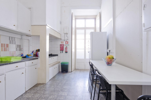 Cool single bedroom close to Alcantara-Mar train station minutes away from Instituto Superior de Agronomia - Gallery - 12