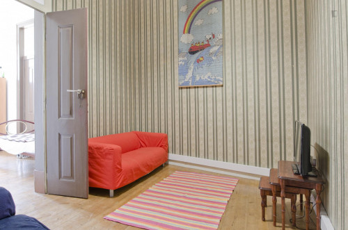 Cool single bedroom close to Alcantara-Mar train station minutes away from Instituto Superior de Agronomia - Gallery - 15