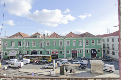 Cool single bedroom close to Alcantara-Mar train station minutes away from Instituto Superior de Agronomia - Gallery - 16