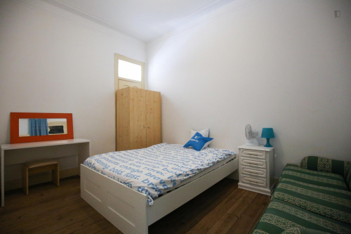 Cosy Double Bedroom Close To Faculdade De Ciências Da Universidade De Lisboa - 2