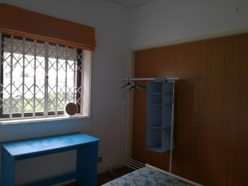 Single Bedroom In 7-Bedroom Apartment - 1