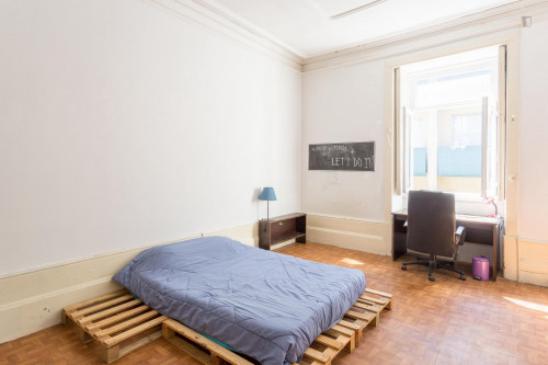 Pleasant Double Bedroom Not Far From Escola Superior De Enfermagem De Santa Maria - 2