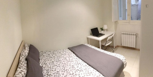 Cosy Single Bedroom In A 4-Bedroom Flat, In Central Castellana - 2