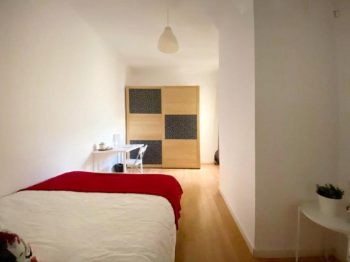  Single Bedroom In An 8-Bedroom Flat, Close To The Museo Lázaro Galdiano  -  Single bedroom in an 8-bedroom flat, close to the Museo Lázaro Galdiano  - Gallery -  1