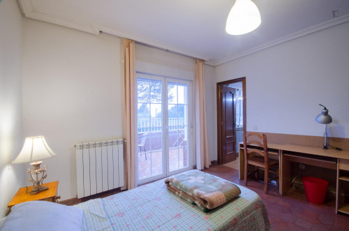  Big Room With Bathroom And Terrace Universidad Europea De Madrid  -  big room with bathroom and terrace Universidad Europea de Madrid  - Gallery -  1