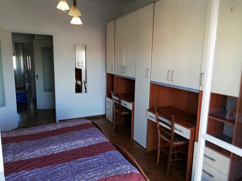 Spacious Double Bedroom Close To NABA - 1