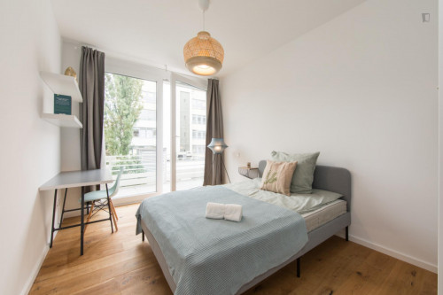  Double Bedroom, With Balcony, In 4-Bedroom Apartment  -  Double bedroom, with balcony, in 4-bedroom apartment  - Gallery -  1