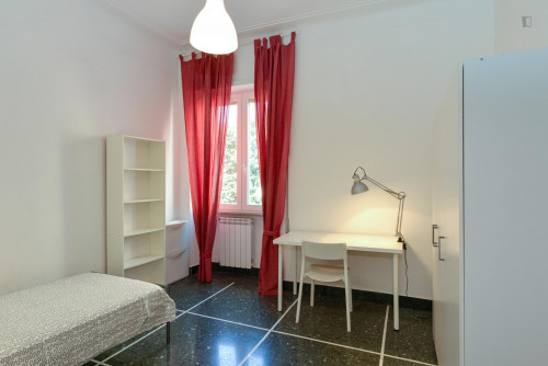 Snug Single Bedroom Near The Euclide Train Station - 1