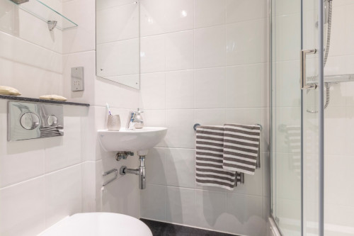 Large Premium Studio  -  Glendower House  - Gallery -  4