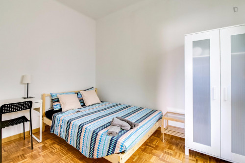 Sublime Double Bedroom In A Student Flat, In Esquerra De L'Eixample - 2