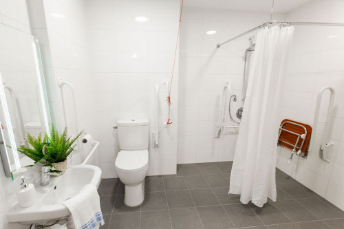  Large Premium Studio Accessible  -  Canterbury Student Manor  - Gallery -  5