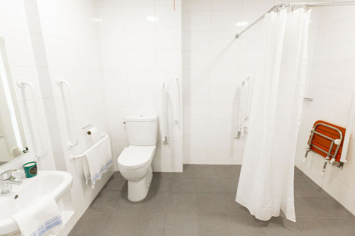  Premium Studio Accessible  -  Canterbury Student Manor  - Gallery -  5