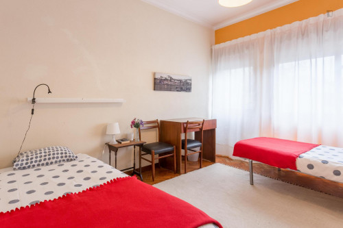  Pleasant Twin Bedroom In A 4-Bedroom Flat, Near Faculdade De Economia Da Universidade Do Porto  -  Pleasant twin bedroom in a 4-bedroom flat, near Faculdade de Economia da Universidade do Porto  - Gallery -  1