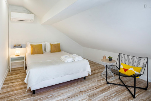 Nice Attic Suite In JR Studios & Suites - JR Studios *****  -  Nice Attic Suite in JR Studios & Suites  - Gallery -  2