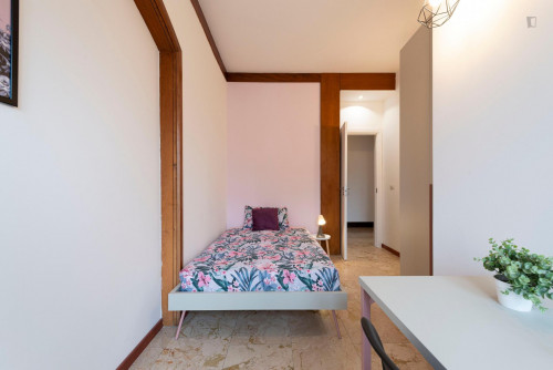  Welcoming Double Bedroom With AC Close To Bocconi  -  Cozy Bright Room with AC and Balcony - Viale B. d'Este 30 - Room 2  - Gallery -  1