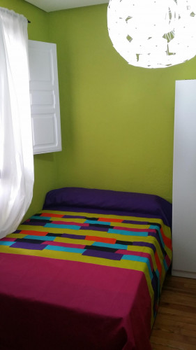  Cool Double Bedroom In Well-Connected Trafalgar Neighbourhood  -  Cool double bedroom in well-connected Trafalgar neighbourhood  - Gallery -  1