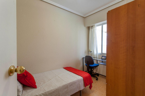  Very Neat Single Bedroom Near Facultat D'Economia  -  Very neat single bedroom near Facultat d'Economia  - Gallery -  1