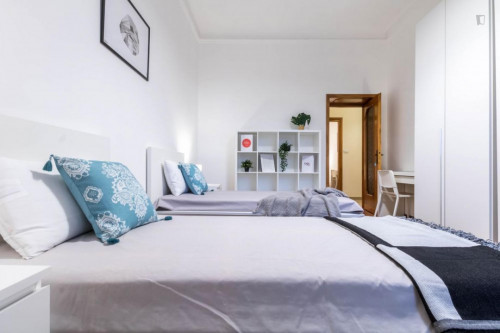  Bed In A Twin Bedroom, In A 4-Bedroom Apartment Near IED Istituto Europeo Di Design  -  Bed in a twin bedroom, in a 4-bedroom apartment near IED Istituto Europeo di Design  - Gallery -  2