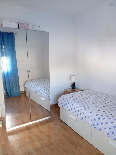  Nice Single Bedroom In Sacavém  -  Nice single bedroom in Sacavém  - Gallery -  2