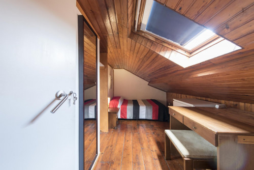  Welcoming Double Bedroom In Alcântara  -  Welcoming double bedroom in Alcântara  - Gallery -  2