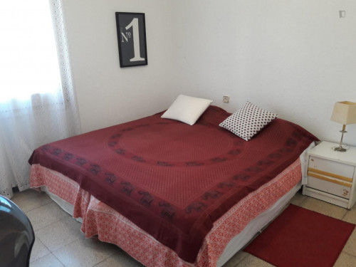 Double Bedroom With Private Bathroom In 4-Bedroom Apartment - 1