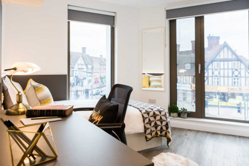  Silver Studio  -  Chapter White City  - Gallery -  3