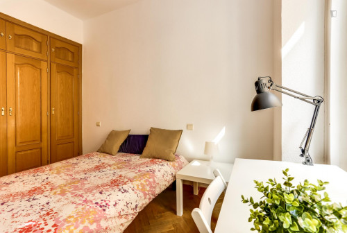  Well-Connected Single Bedroom Near The Lavapiés Metro Station  -  Well-connected single bedroom near the Lavapiés metro station  - Gallery -  2