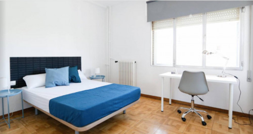  Graceful Double Bedroom In The Palacio Neighbourhood  -  Graceful double bedroom in the Palacio neighbourhood  - Gallery -  2