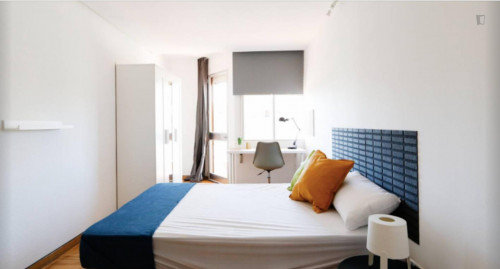  Cool Double Bedroom With A Balcony, In Palacio  -  Cool double bedroom with a balcony, in Palacio  - Gallery -  2