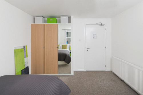  Standard - 3 Bed Flat  -  Froghall  - Gallery -  2