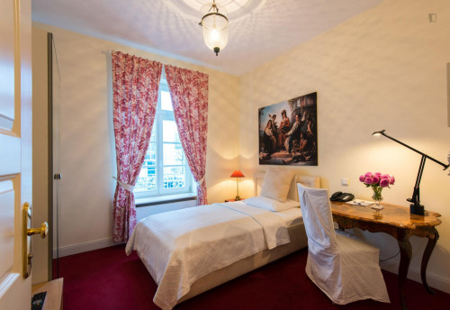  Studio Near Alte Oper Metro Station  -  Studio near Alte Oper metro station  - Gallery -  2