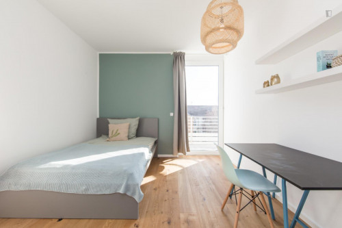  Double Bedroom, With Balcony, In 4-Bedroom Apartment  -  Double bedroom, with balcony, in 4-bedroom apartment  - Gallery -  1