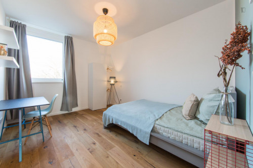  Double Bedroom, With Balcony, In 4-Bedroom Apartment  -  Double bedroom, with balcony, in 4-bedroom apartment  - Gallery -  1