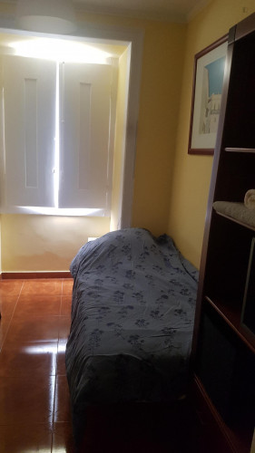  Small Single Bedroom Next To Avenida Da Liberdade  -  Single bedroom next to Avenida da Liberdade  - Gallery -  2
