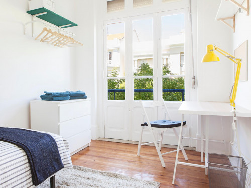 Nice Single Bedroom Next To Universidade Nova De Lisboa - 1