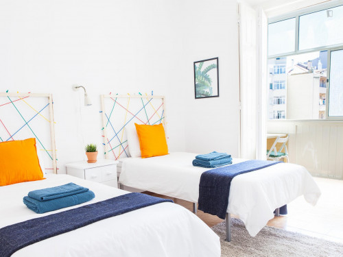  Pleasant Twin Bedroom With Balcony In Anjos  -  Pleasant twin bedroom with balcony in Anjos  - Gallery -  1