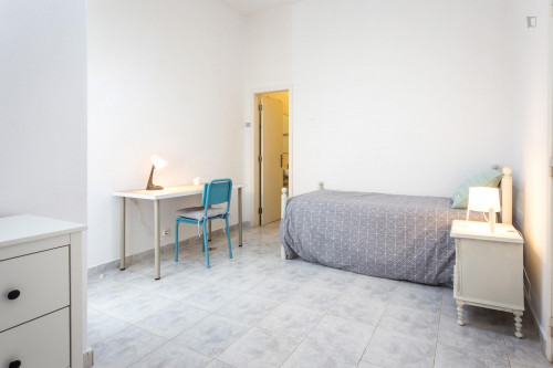  Single Bedroom, With Private Bathroom, In Residence  -  Single bedroom, with private bathroom, in residence  - Gallery -  2