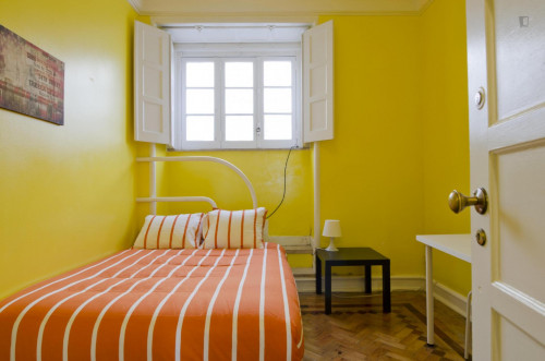  Colourful Double Bedroom Near UAL - Universidade Autónoma De Lisboa  -  Colourful double bedroom near UAL - Universidade Autónoma de Lisboa  - Gallery -  1