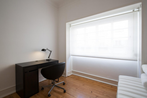  Nice 4-Bedroom Apartment Close To Alameda  -  Nice 4-bedroom apartment close to Alameda  - Gallery -  2
